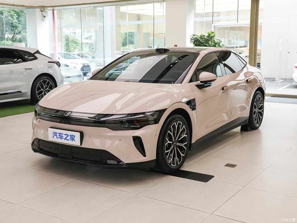 2025 Zeekr 007 75kWh AWD Smart Driving — на экспорт
