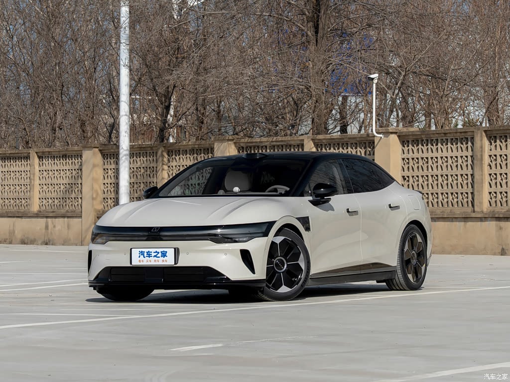 2026 Zeekr 007 — на экспорт